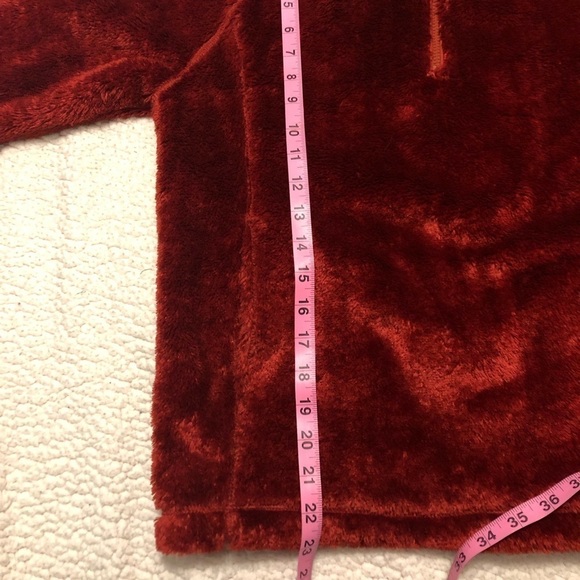 Women’s Cabela’s Red Fluffy Fleece 1/4‎ Zip Polartec Jacket. Size Small. WARM - Picture 10 of 11